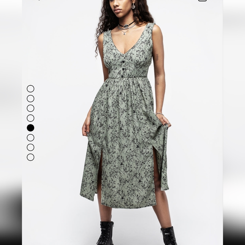 Disturbia Black Floral Midi Dress - Picture 4 of 4